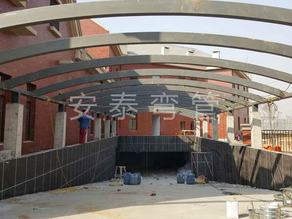 車(chē)庫(kù)門(mén)